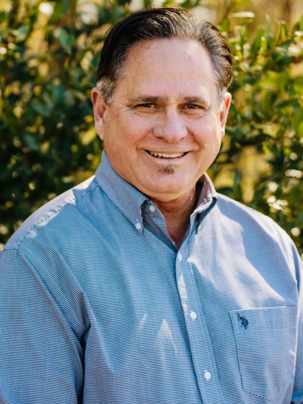 Professional Pic of Dr Ron Beck, Online Christian Marriage Counselor